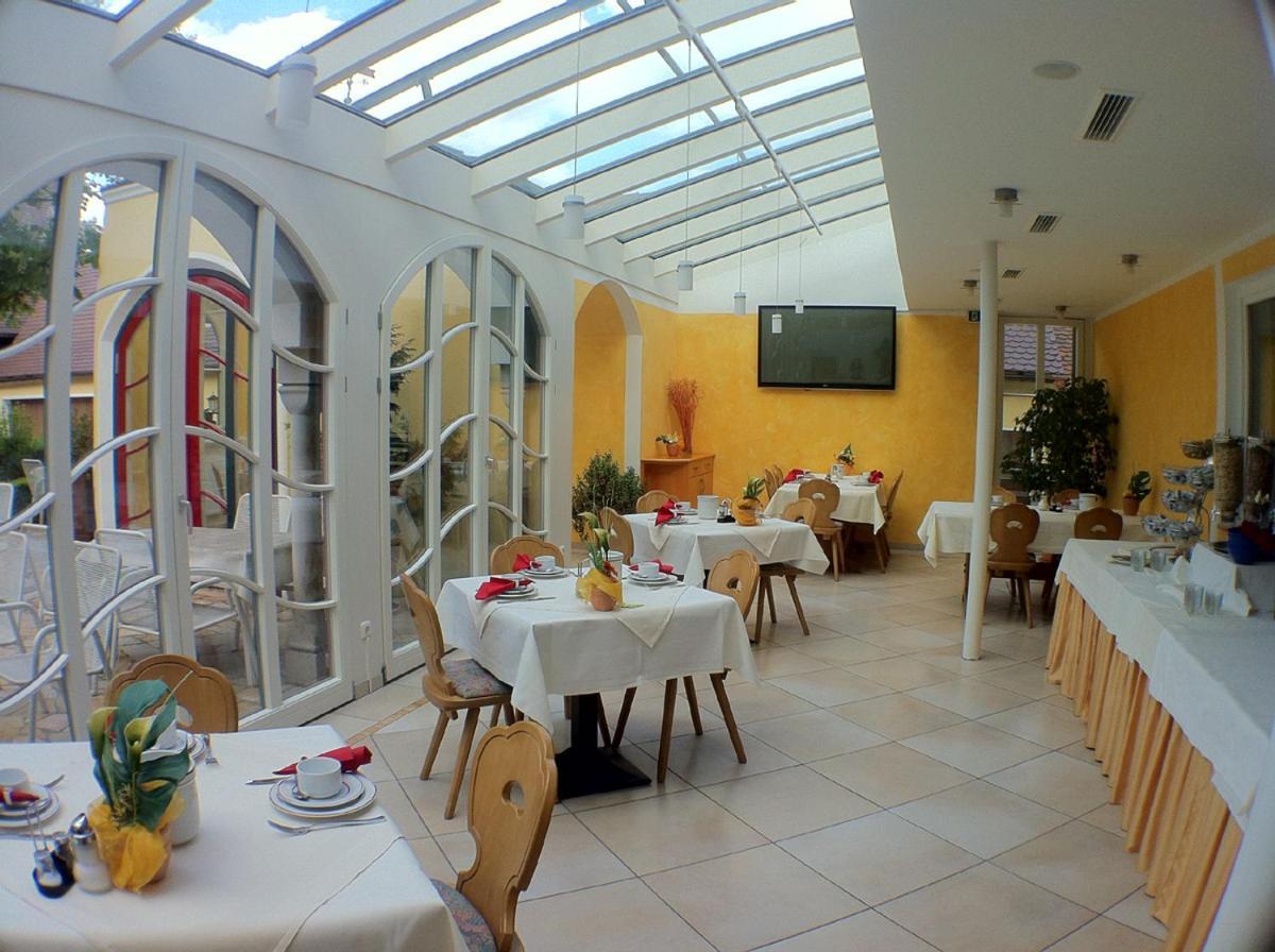 Gremsdorf Landgasthof Scheubel מראה חיצוני תמונה